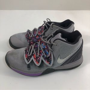 Nike Kyrie 5 PS kids Shoes 2.5y Graffiti Atmosphere Gray/Purple AQ2458-001 Used